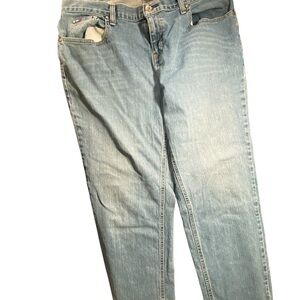 Tommy Hilfiger Light Wash Straight Leg Jeans - Women